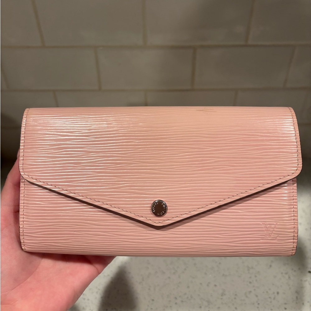 Authentic Louis Vuitton Sarah Epi Wallet